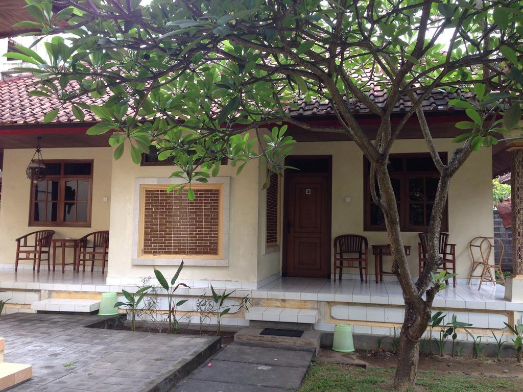 Mekar Jaya Bungalows Кута Екстер'єр фото