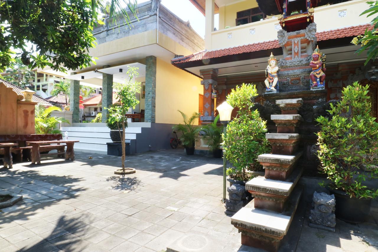 Mekar Jaya Bungalows Кута Екстер'єр фото